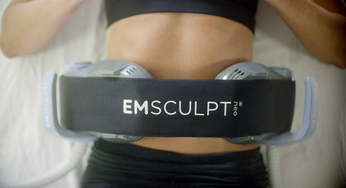 Emsculpt NEO flank contouring and love handle reduction